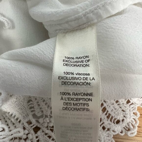 Chicos Women Button-up Blouse White 3/4 Sleeve V Neck Pin Tucks Crochet Lace S/0 - Picture 11 of 11